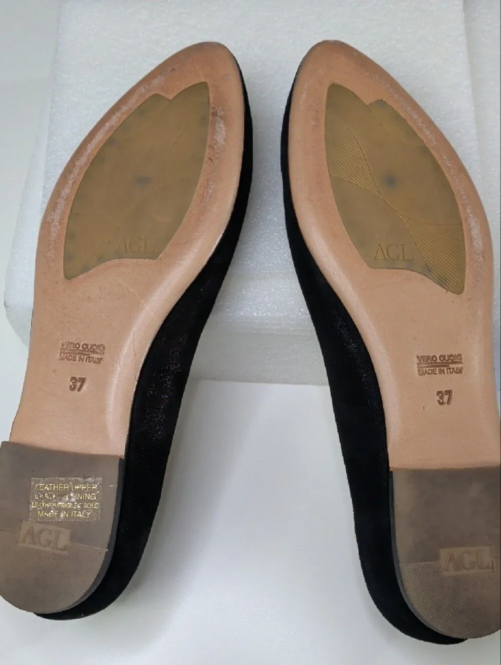 Attilio Giusti Leombruni Black Suede Pointed-Toe Flats